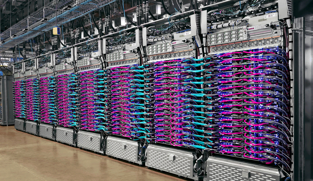 Google 데이터 센터에 꽂혀있는 아름다운 TPU들